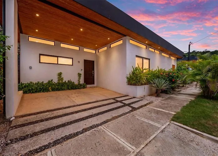 Cu11 Private 4br Oasis-pool-guest House-close To *